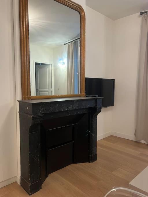 Luxury Appartment, Champs Elysees, Neuf ! Parigi Esterno foto