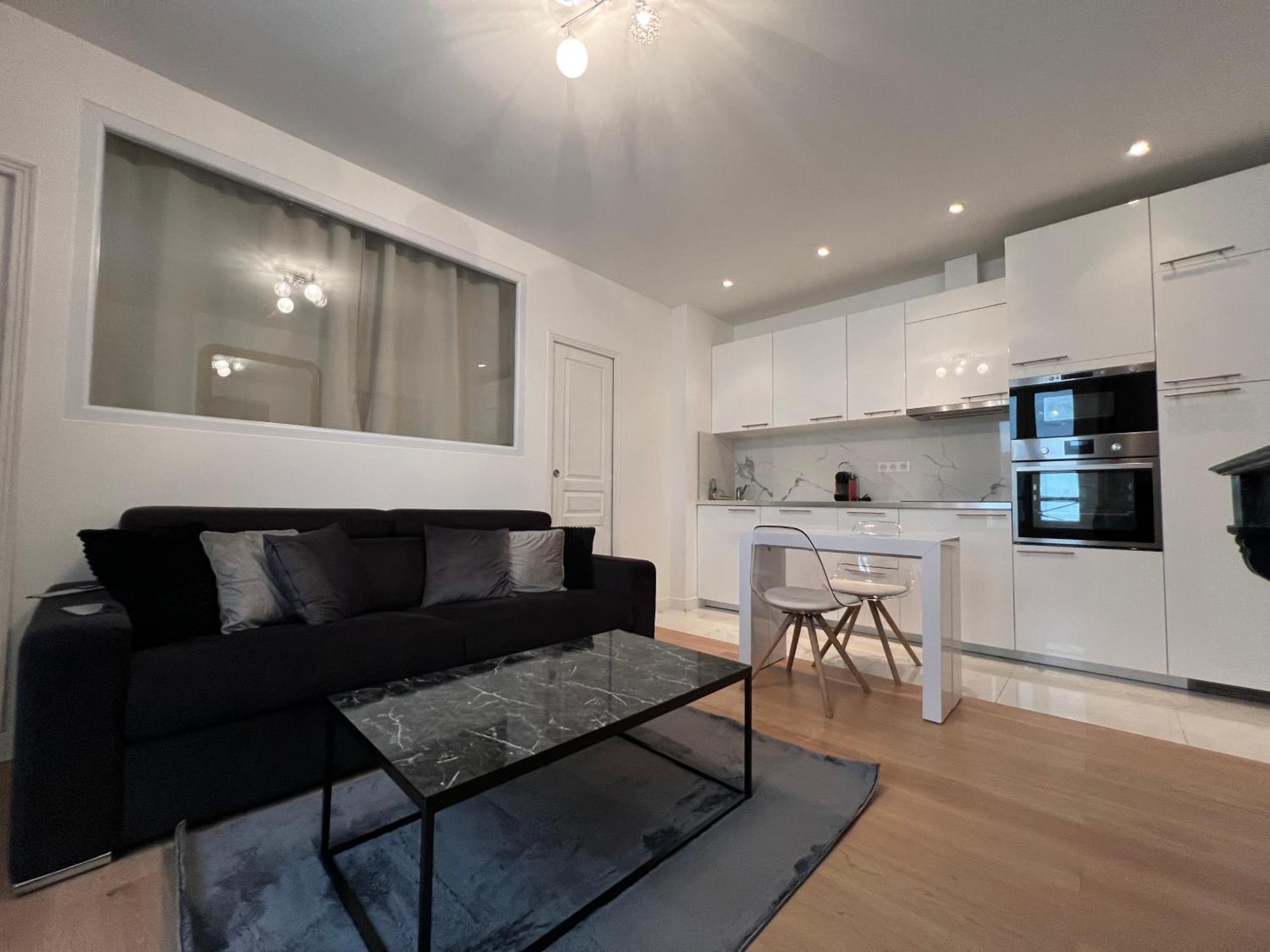 Luxury Appartment, Champs Elysees, Neuf ! Parigi Esterno foto